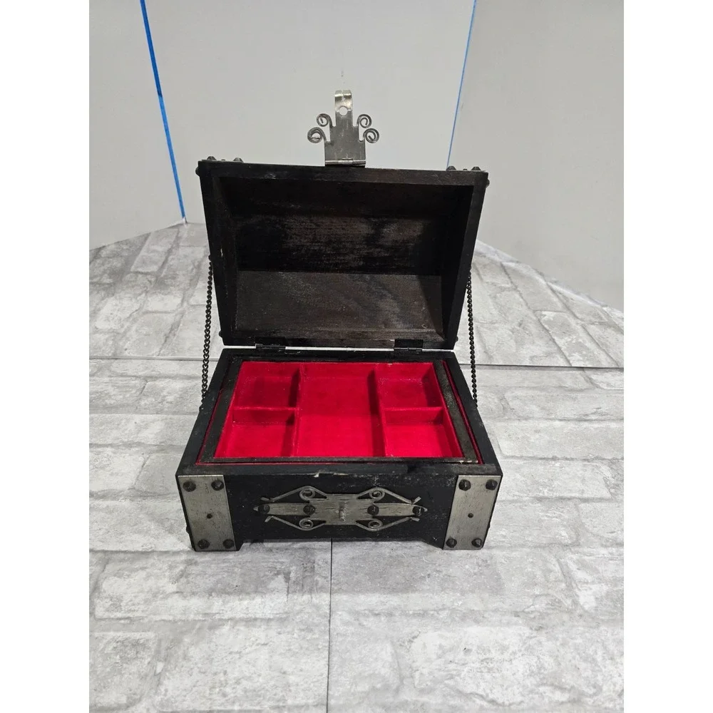 Vintage Wooden Treasure Chest Jewelry‎ Box Red Velvet Interior Trinket Holder